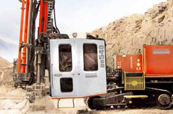 public works vehicle hydraulic system